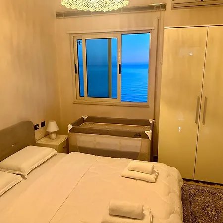 Summertime Luxury With Amazing Sea View Appartement Durrës