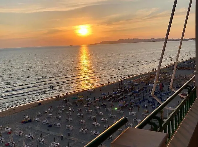 公寓 Summertime Luxury With Amazing Sea View Durrës