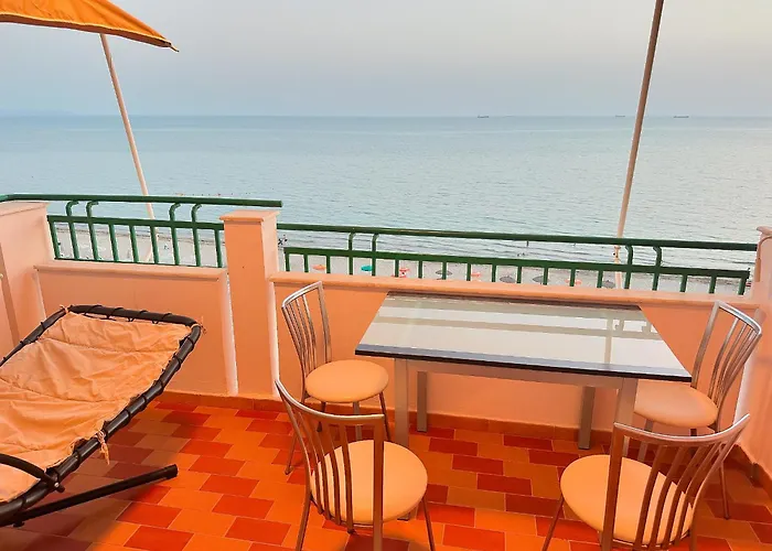 Summertime Luxury With Amazing Sea View 公寓 *